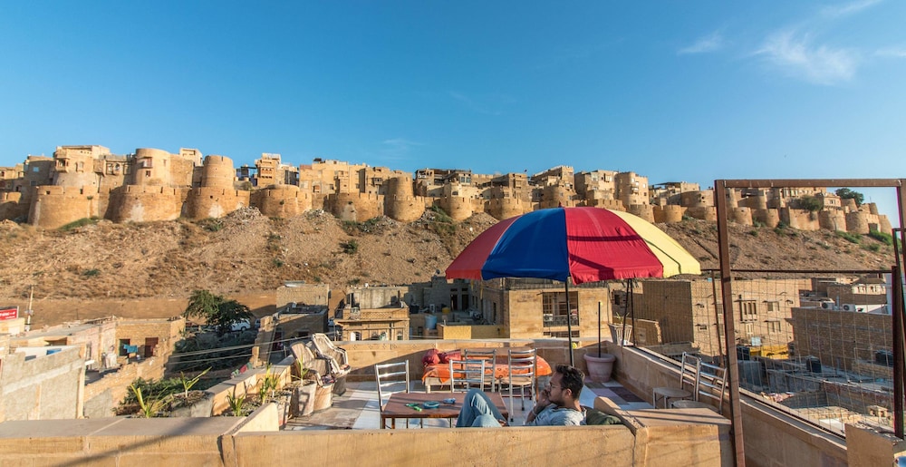 Backpacker Panda Oasis Jaisalmer