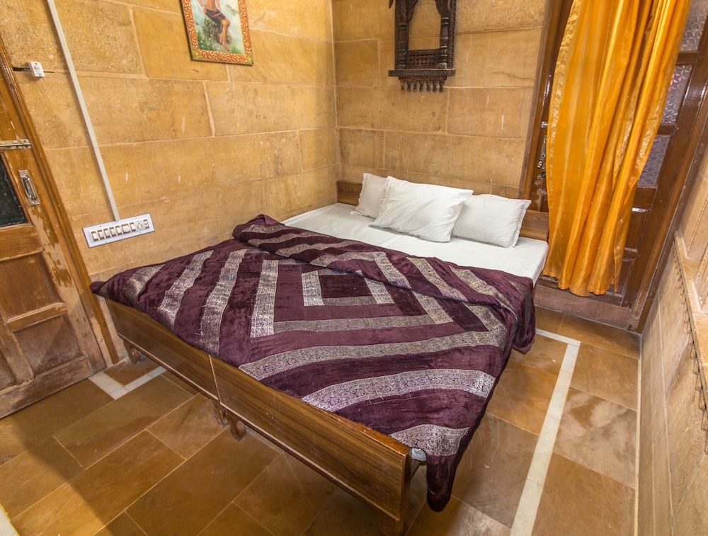 Backpacker Panda Oasis Jaisalmer