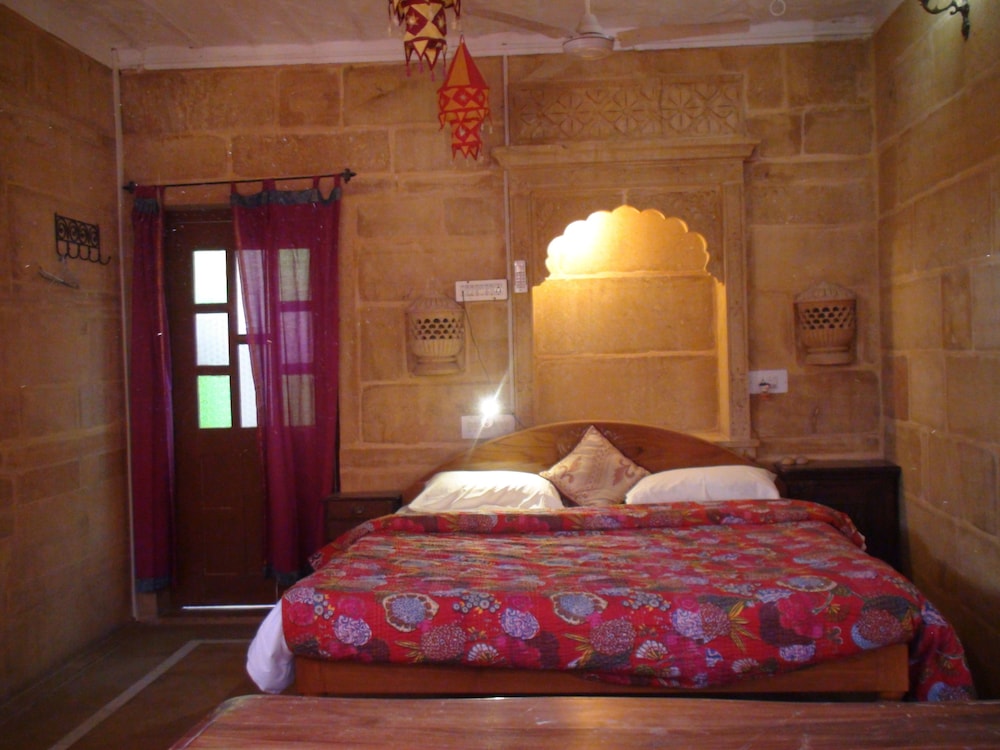 Backpacker Panda Oasis Jaisalmer