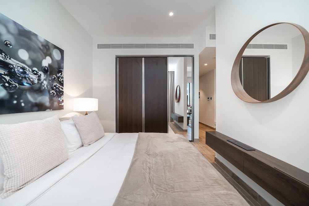 Higuests Vacation Homes - Marina Gate