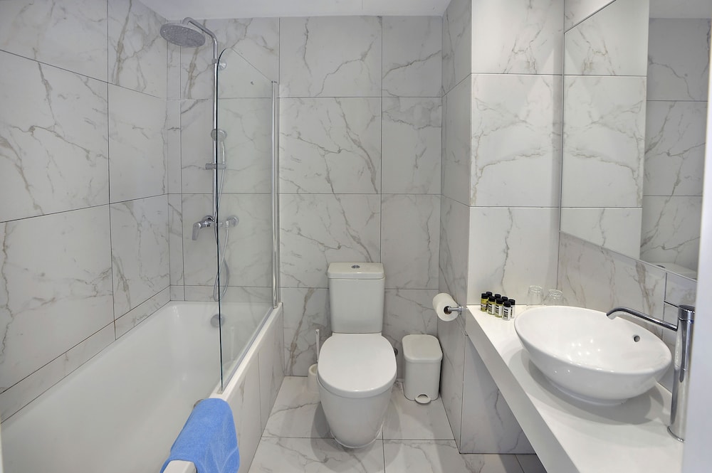 Hotel Nissiana Hotel & Bungalows, Zypern, Ayia Napa. Großes 600