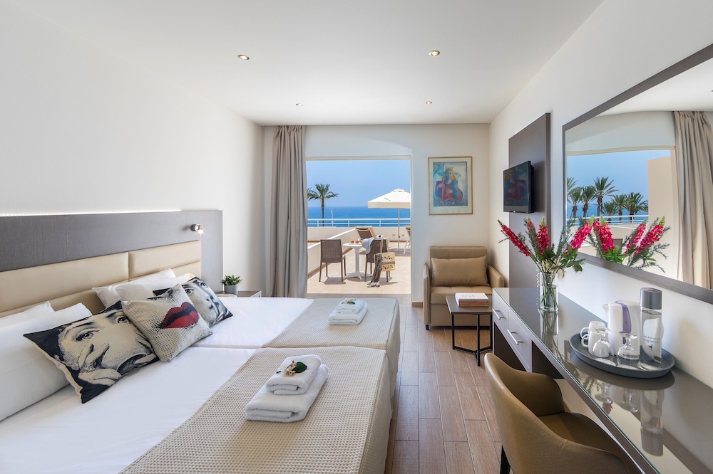 Hotel Queen's Bay Hotel, Zypern, Paphos. Großes 526