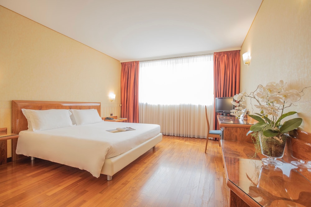 Hotel Montresor Hotel Tower, Italien, Bussolengo. Großes 448
