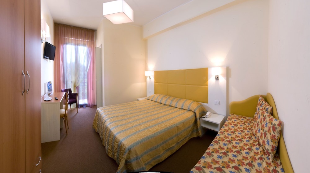 Hotel Hotel St. Moritz, Italien, Bellaria-Igea Marina. Großes 399