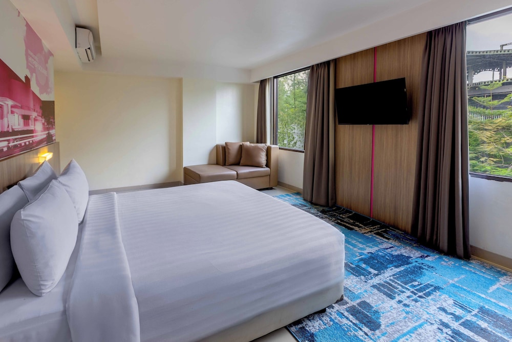 Hotel favehotel Hyper Square, Indonesien, Bandung. Großes 232