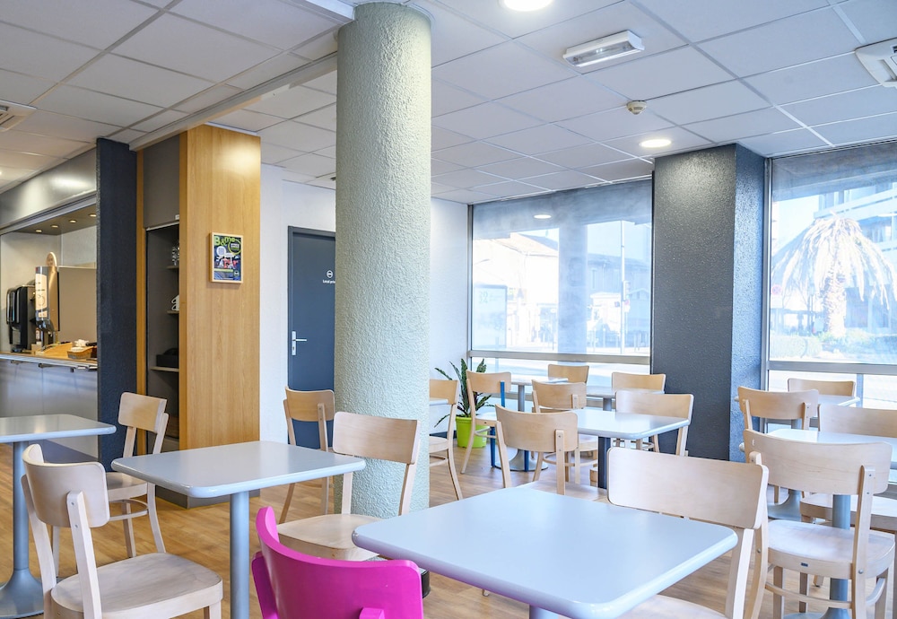 Hotel B&B HOTEL Nimes Centre Arenes, Frankreich, Nîmes. Großes 71