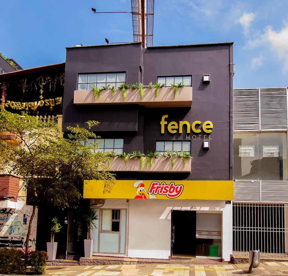 Hotel Fence Medellín
