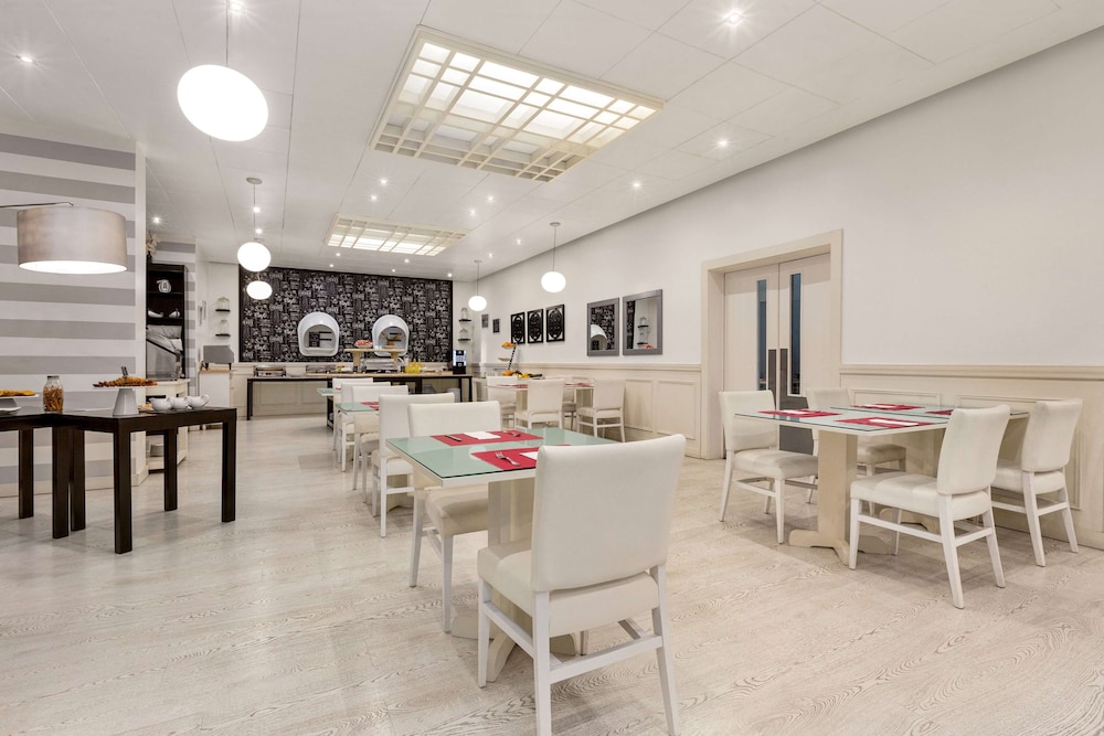 Hotel TRYP by Wyndham Montijo Parque Hotel, Portugal, Montijo. Großes 499