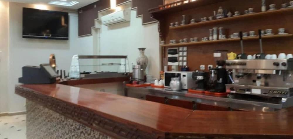 Hotel Hotel Roza, Algerien, Algier. Großes 60