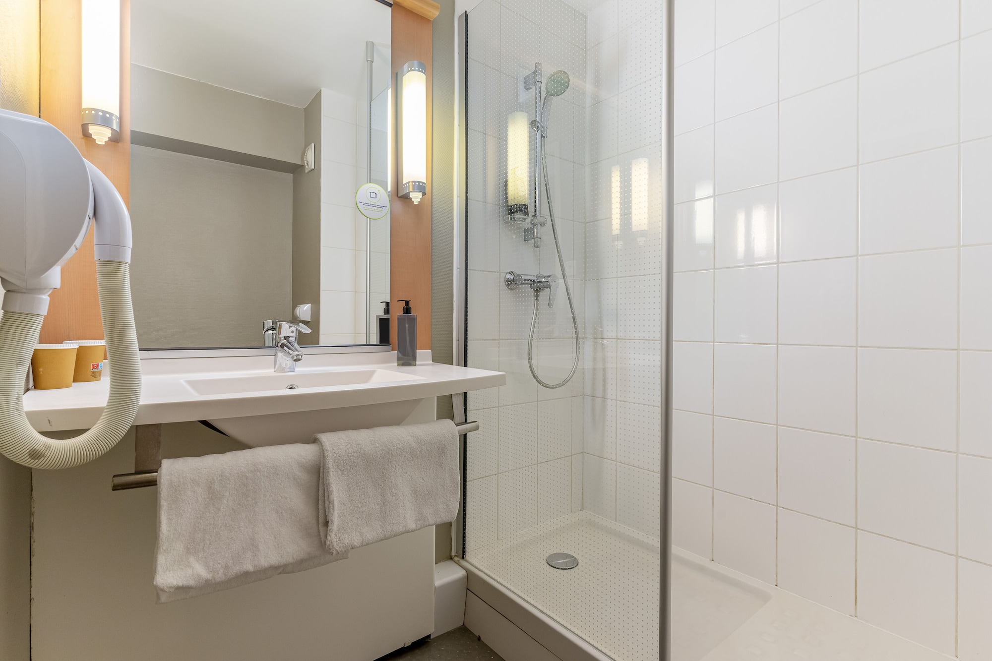 Hotel B&B Hotel Marseille La Valentine Porte d Aubagne, Frankreich, Marseille. Großes 122