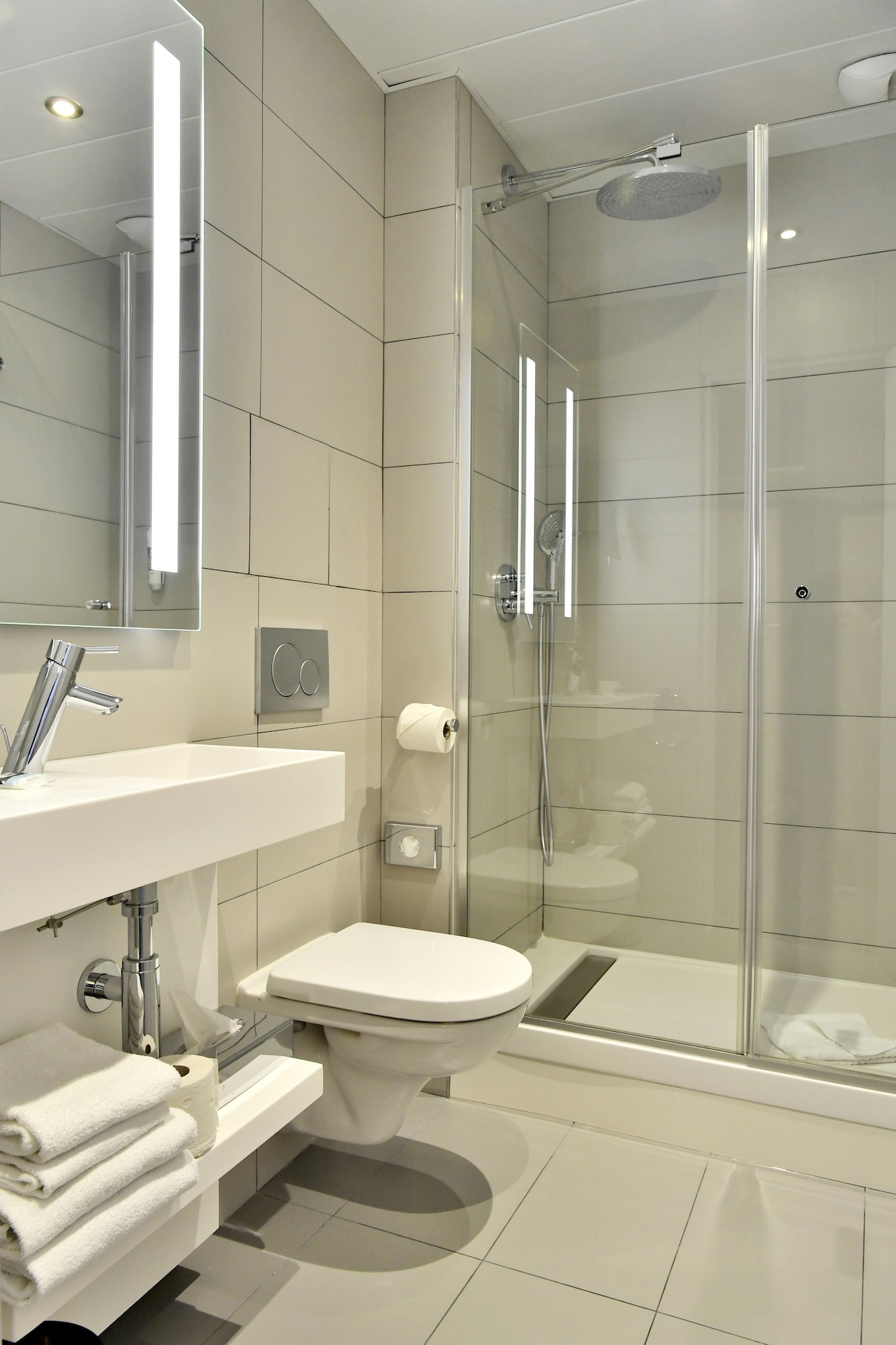 Hotel Mercure Paris Gare De L Est Magenta, Frankreich, Paris. Großes 121