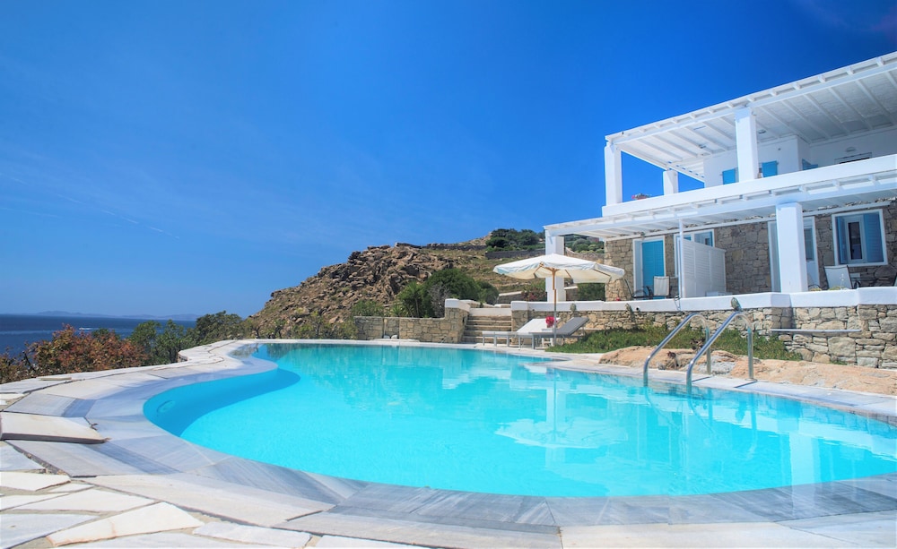 Adikri Villas and Studios