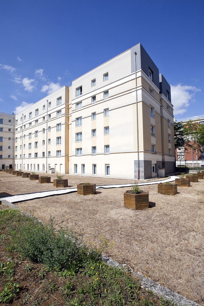 Hotel Sejours et Affaires Clairmarais, Frankreich, Reims. Großes 143