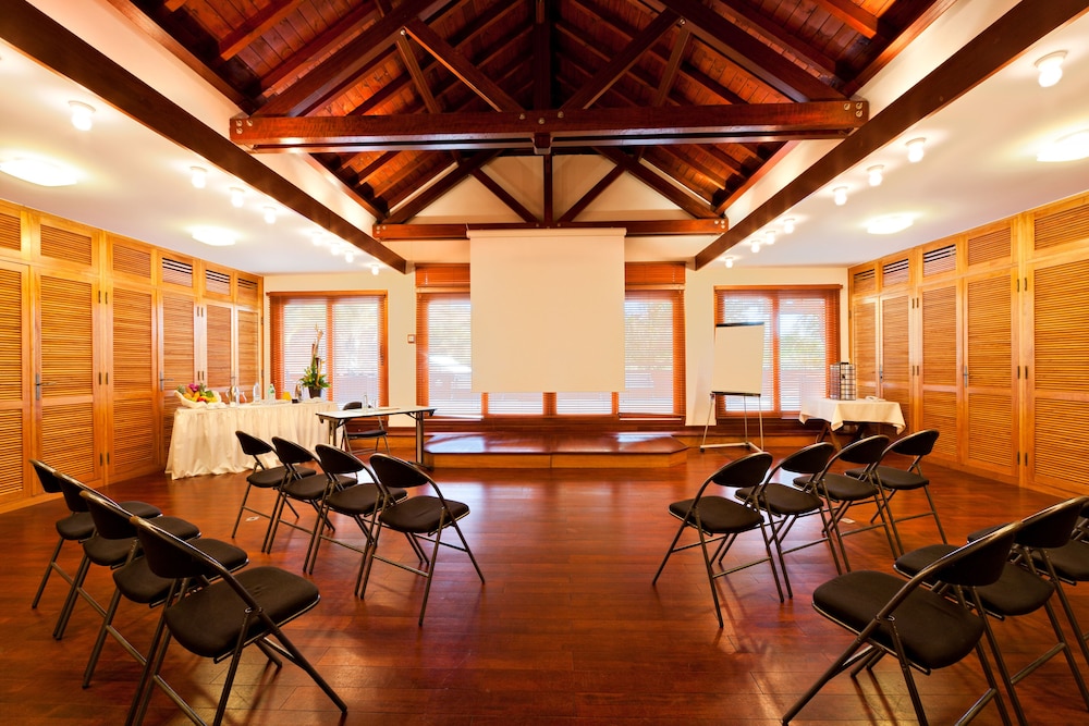 Hotel Le Saint Alexis Hotel & Spa, Reunion, Saint-Gilles-les-Baines. Großes 178