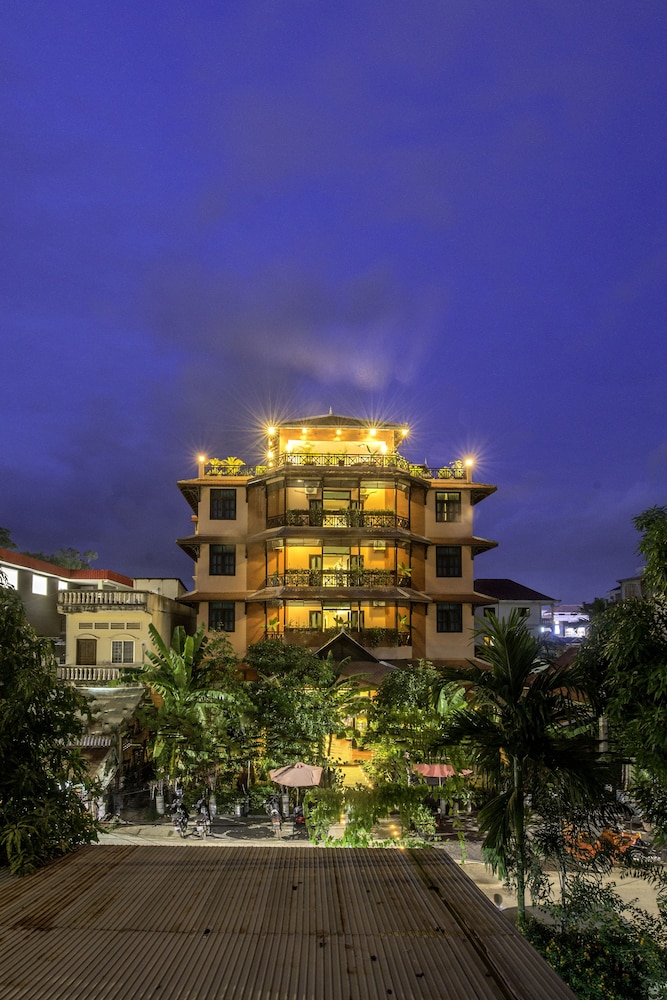 Angkor Panoramic Boutique Hotel