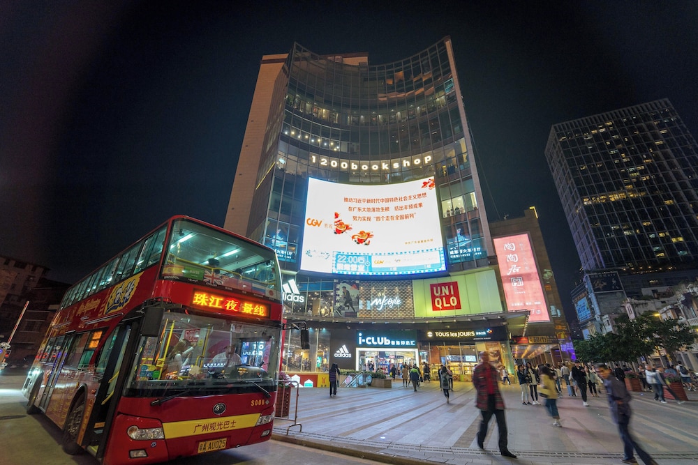 Sunny Private Apt of Grand Continental