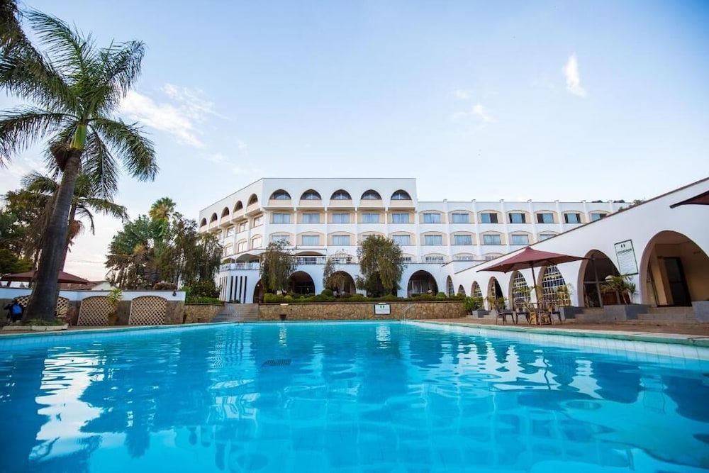 Sirikwa Hotel