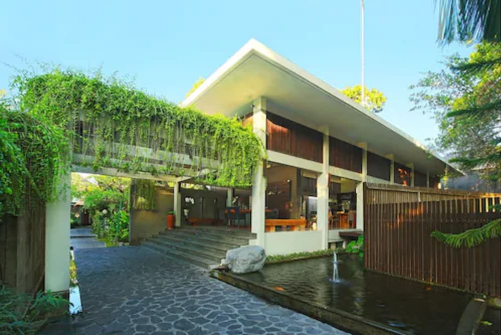 Le Jardin Villa Seminyak ( ex Le Jardin Boutique Villa)