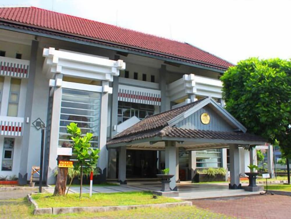 University Club Hotel UGM