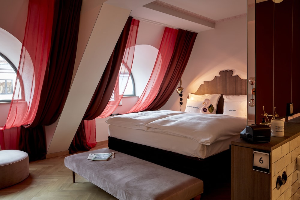 Hotel 25hours Hotel The Royal Bavarian, Deutschland, München. Großes 565