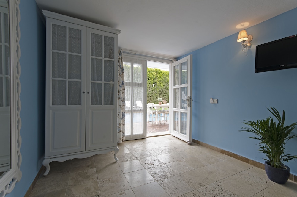 Alacati Roka Tas Otel