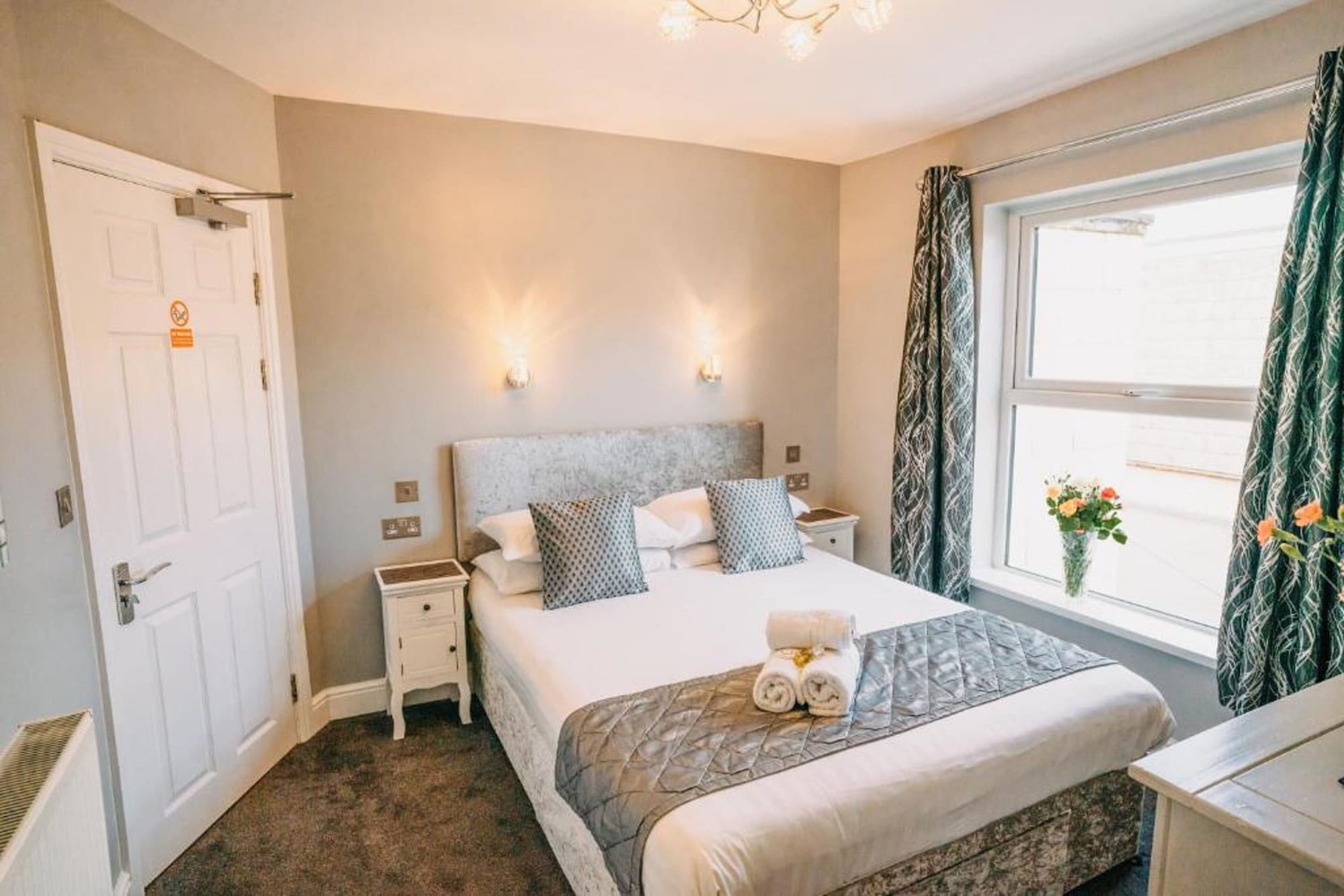 Hotel OYO Minerva Guesthouse, Großbritannien, Newquay. Großes 66