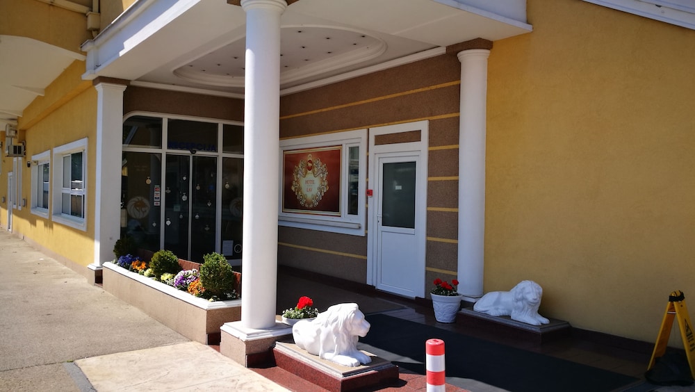 Hotel Garni Hotel Lav, Serbien, Belgrad. Großes 330