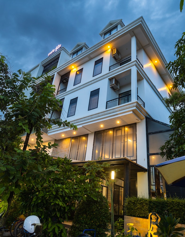 Bayon Modern Residence