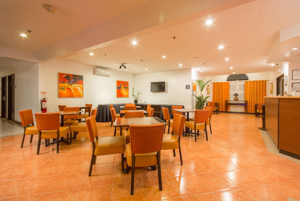 Hotel Microtel by Wyndham Eagle Ridge Cavite, Philippinen, General Trias. Großes 236