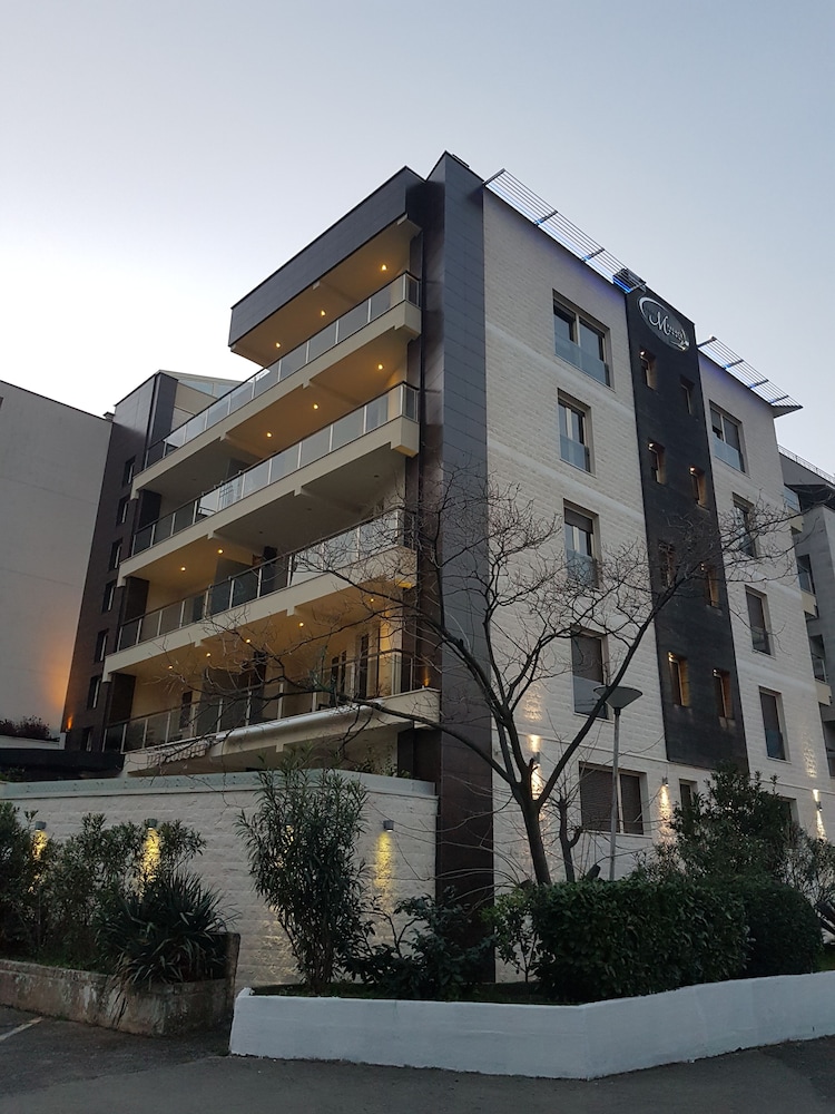 Apartments M Palace