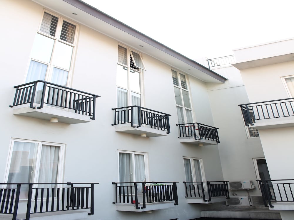 Marrakesh Inn (ex. Tondano Residence)