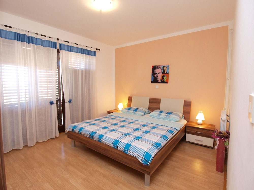 Apartments Milano 994