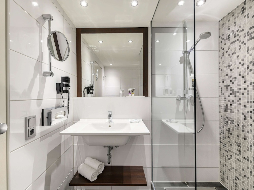 Hotel Mercure Hotel Duisburg City, Deutschland, Duisburg. Großes 617