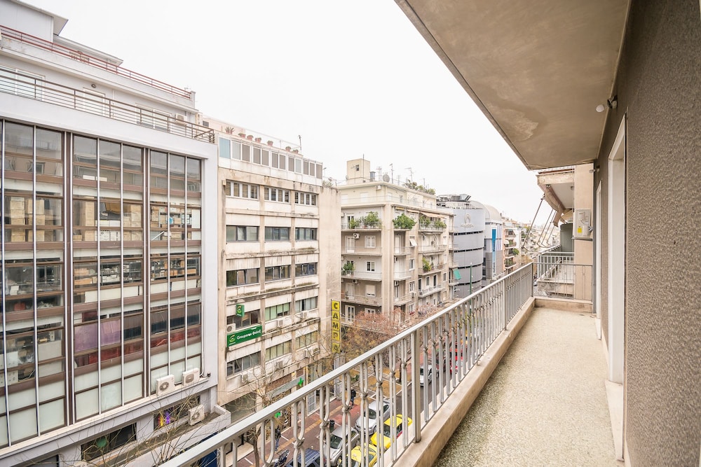 Victoria Queens Paradise Apartments