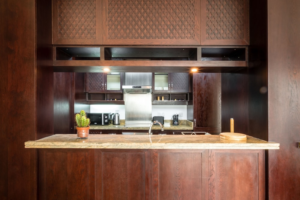 Faraway Homes - Burj Residences