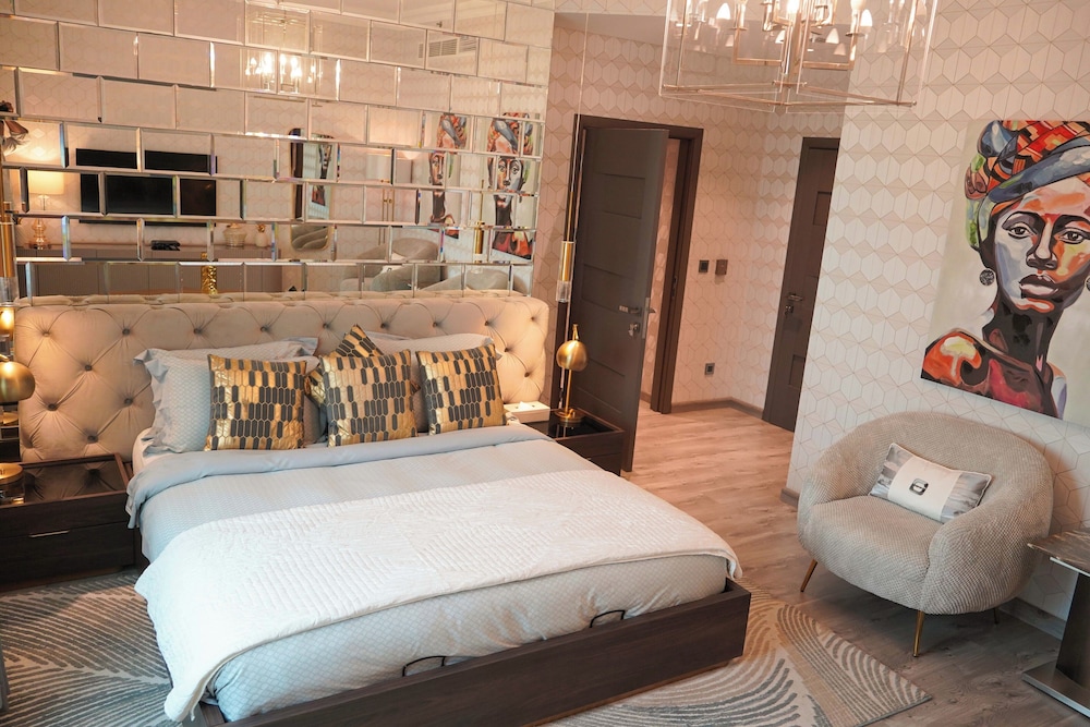 Royal Club Palm Jumeirah by Royal Vacation Homes Rental