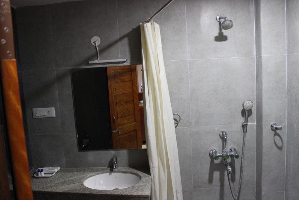 Deluxe Cottage, 1 King Bed, Sea View, Ground Floor