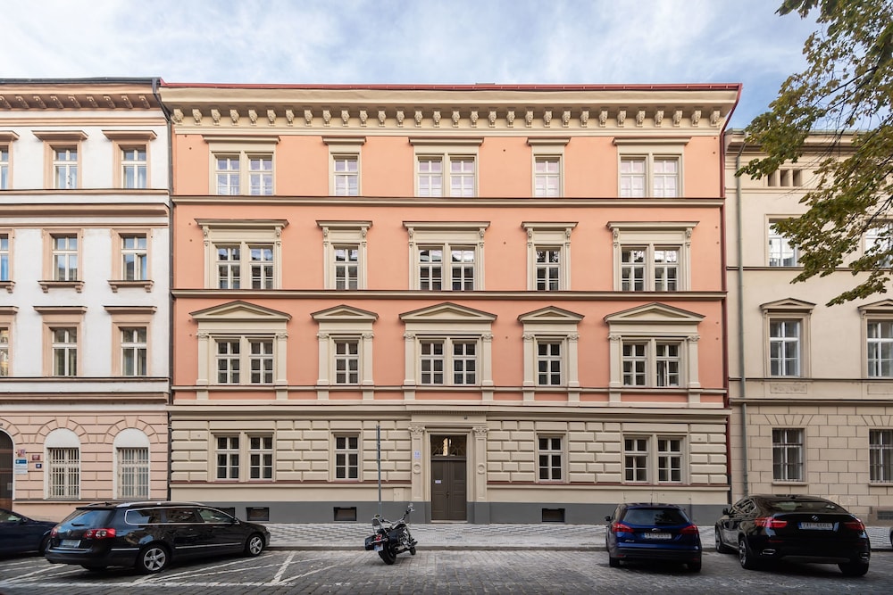 Seven Wishes Boutique Residence