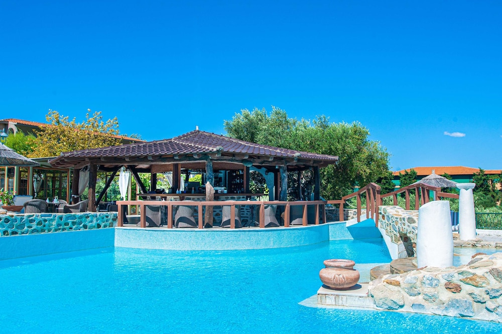 Acrotel Athena Residence
