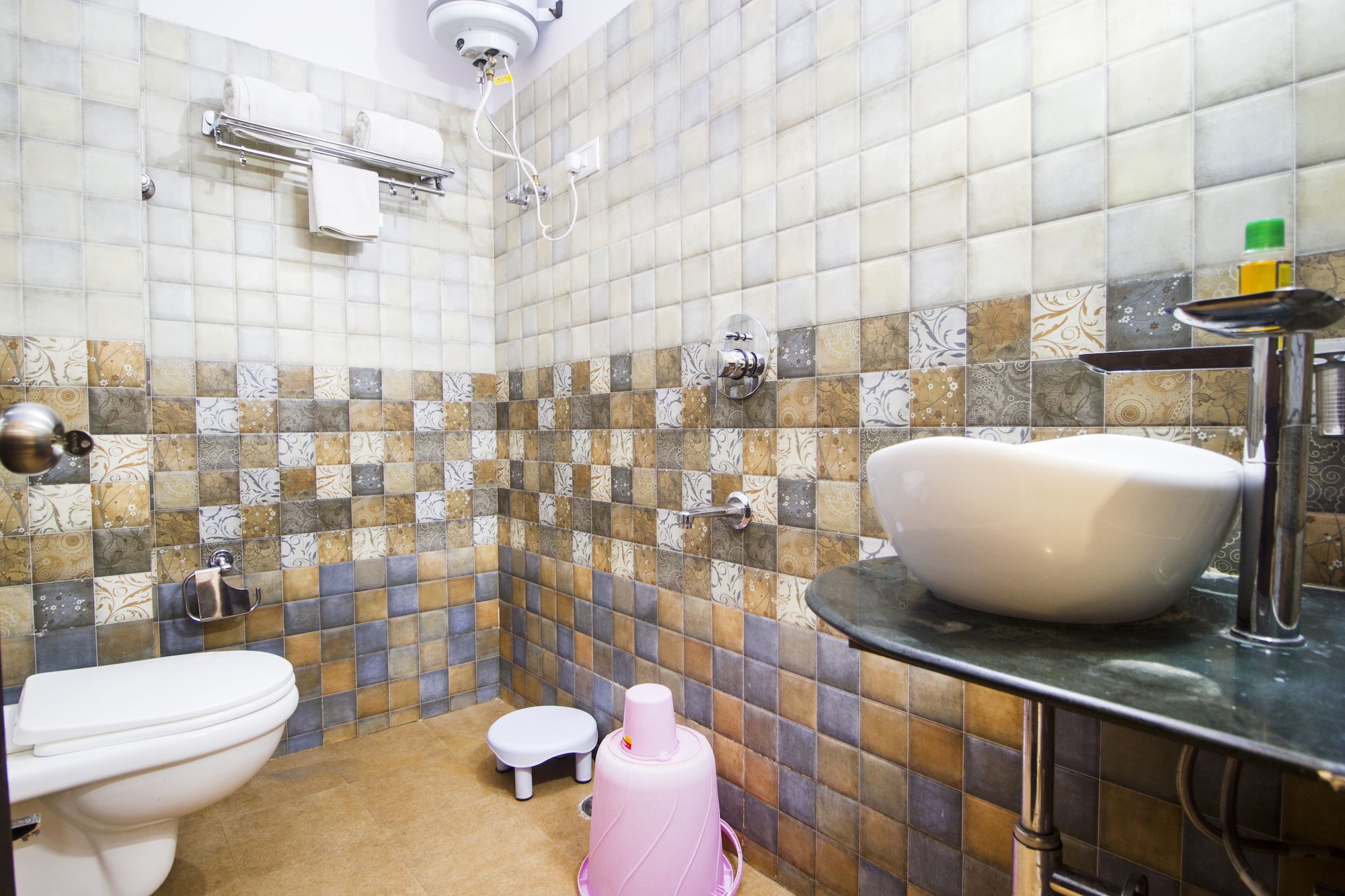 FabHotel Deepak Residency