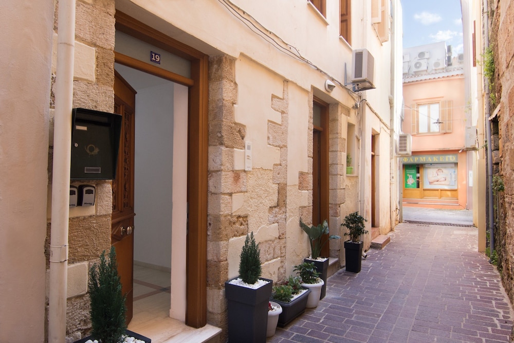 Daliani Studios Chania