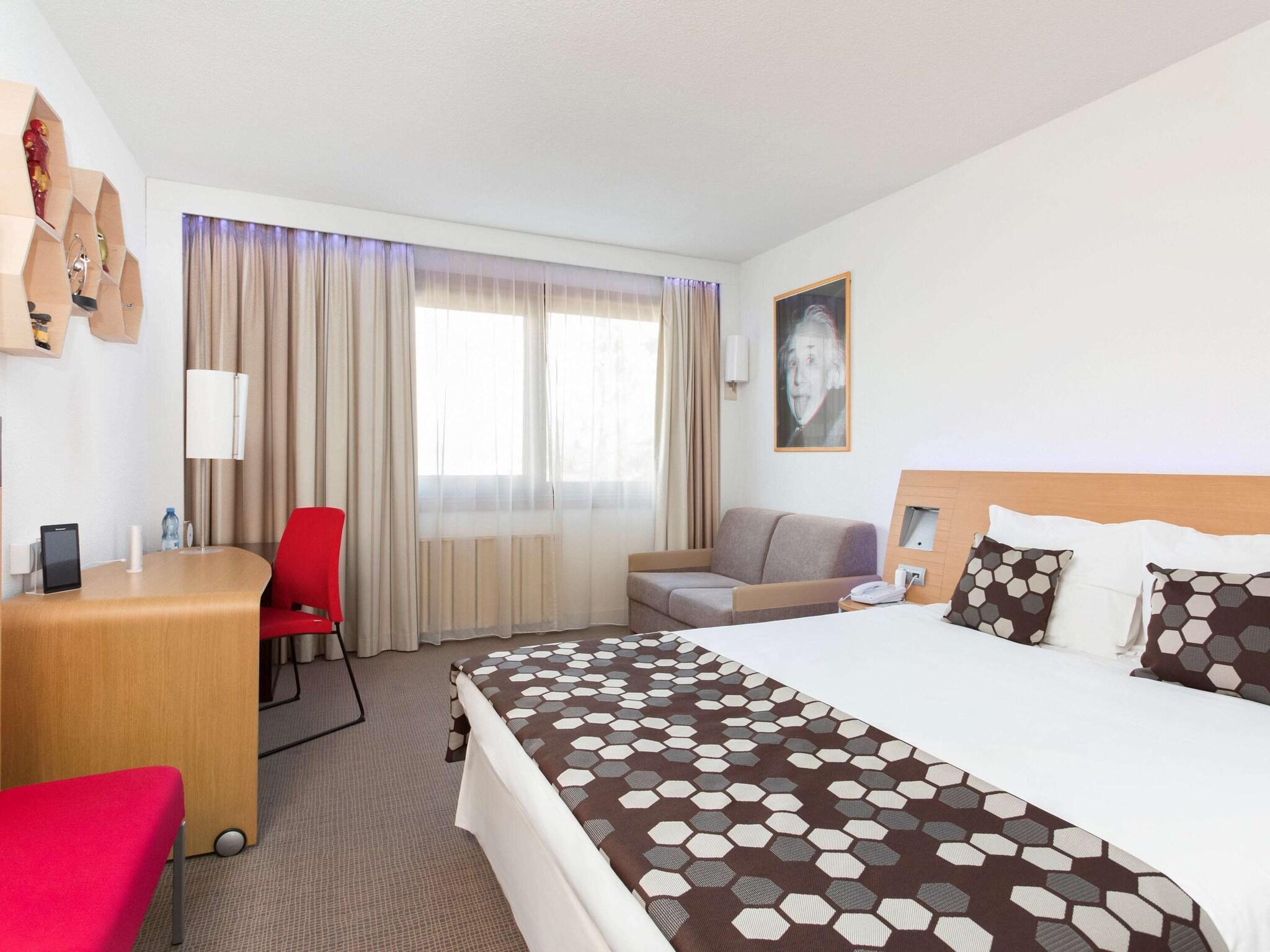 Hotel Novotel Warszawa Airport, Polen, Warschau. Großes 623