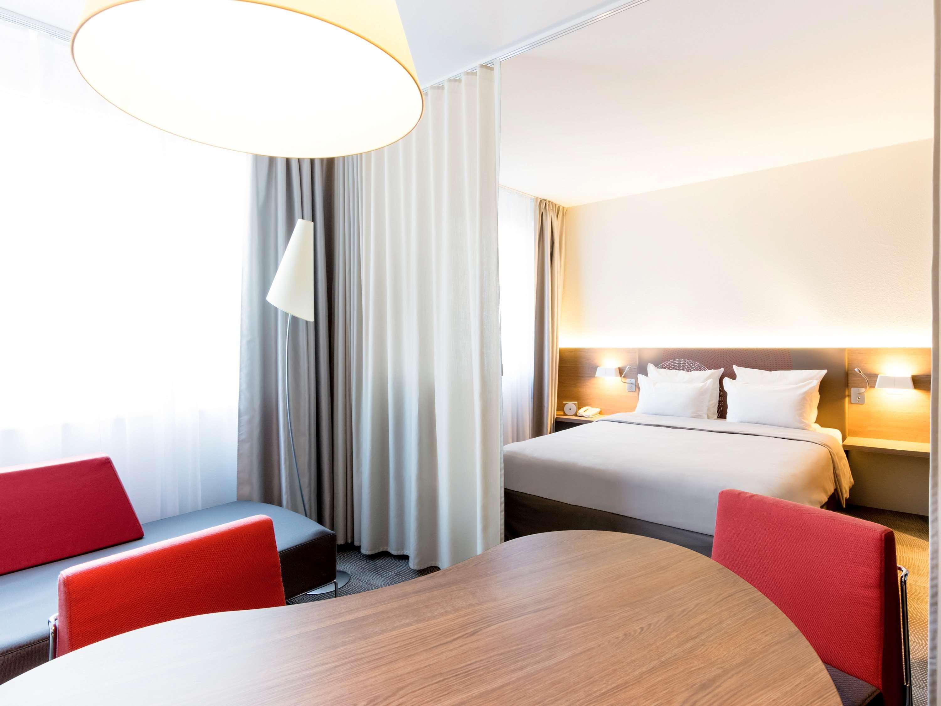 Hotel Novotel Suites Geneve Aeroport, Schweiz, Genf. Großes 241