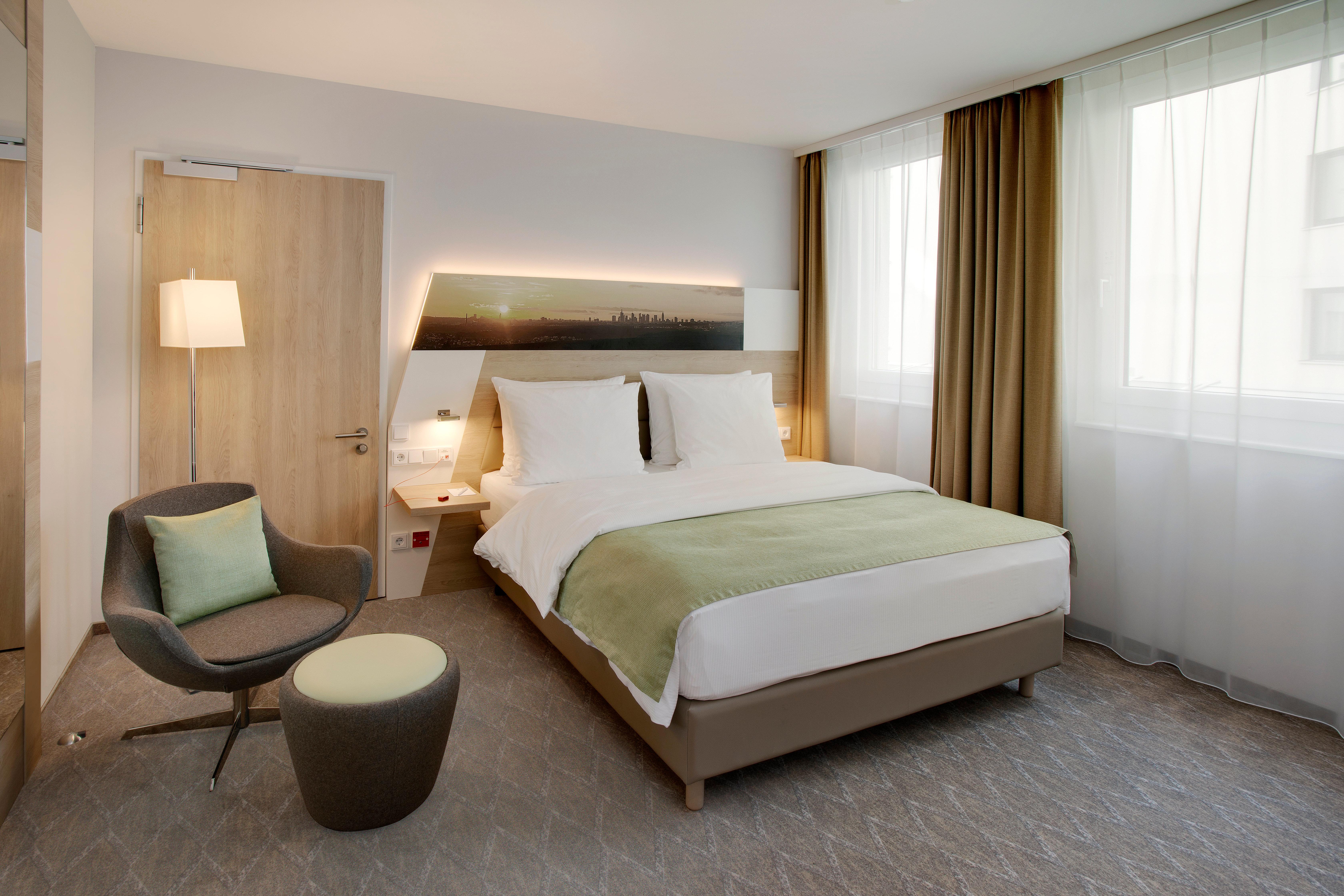 Hotel Holiday Inn Frankfurt Airport, Deutschland, Frankfurt am Main. Großes 1359