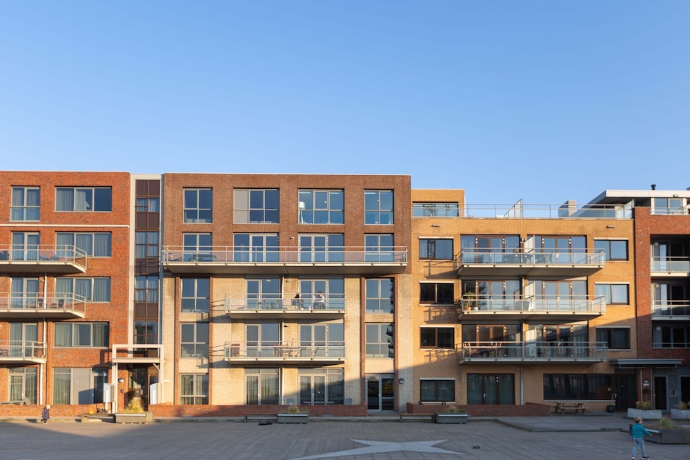 BizStay Harbour Scheveningen Apartments