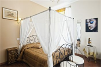 Holidays Rooms Rome Guest House