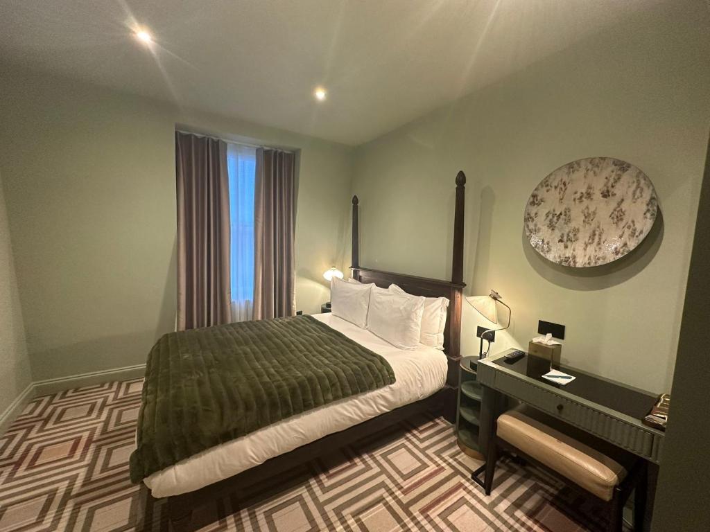 Ellen Kensington Hotel