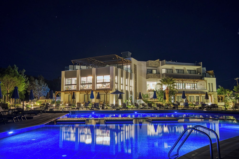 Atalanti Boutique Hotel