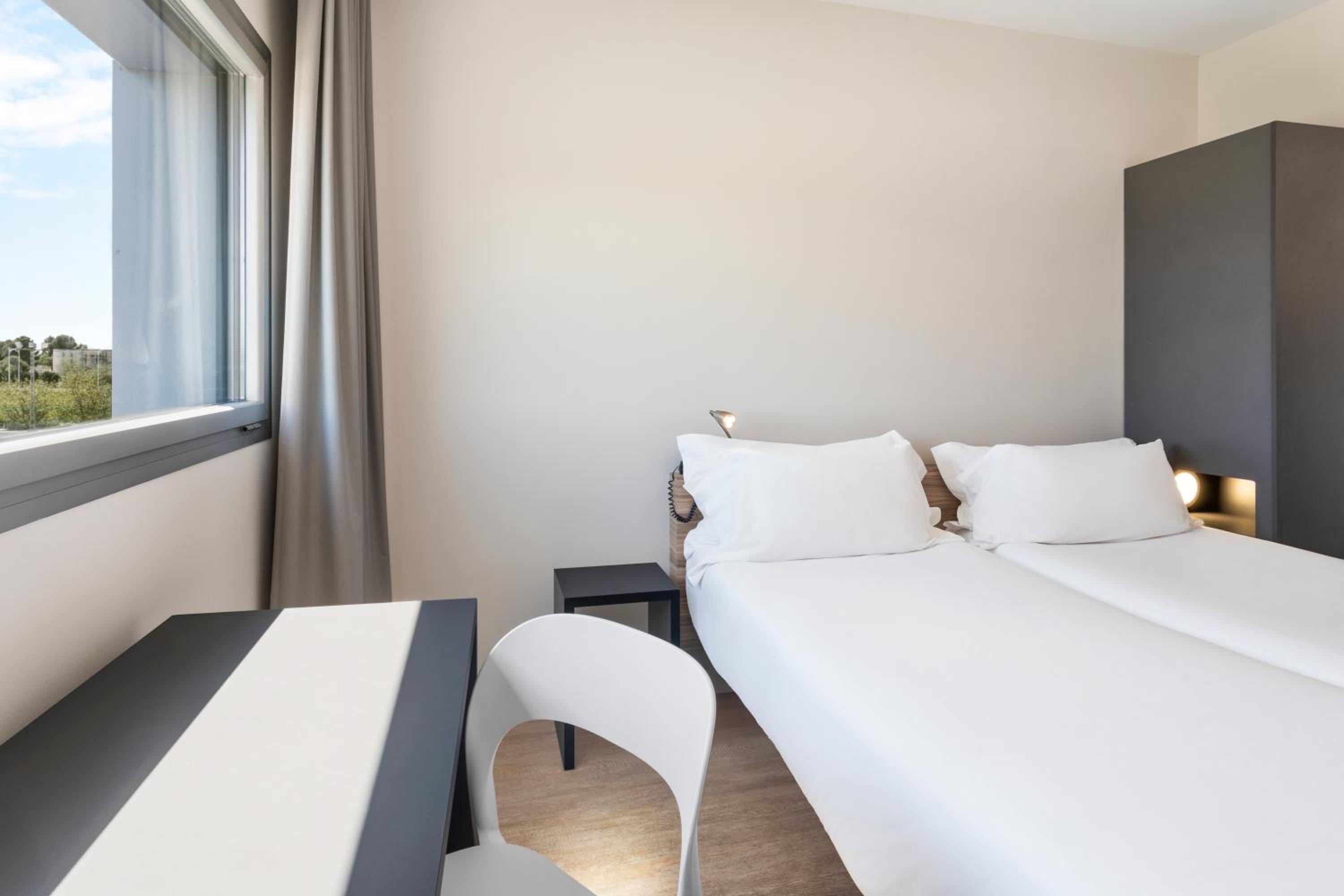 Hotel B&B HOTEL Albacete, Spanien, Albacete. Großes 99