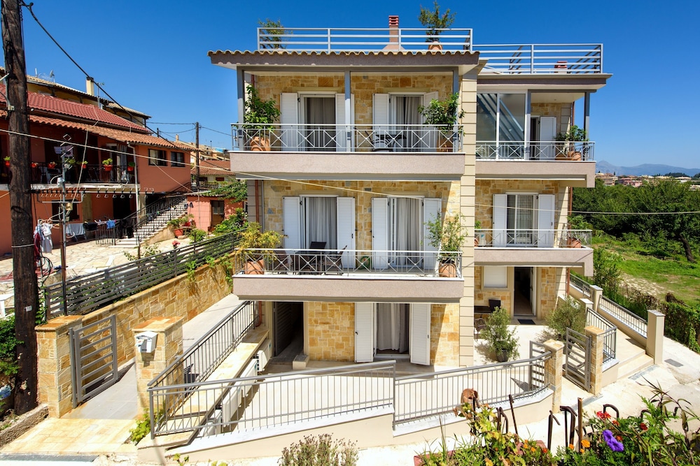 Angelo Del Arte Estate